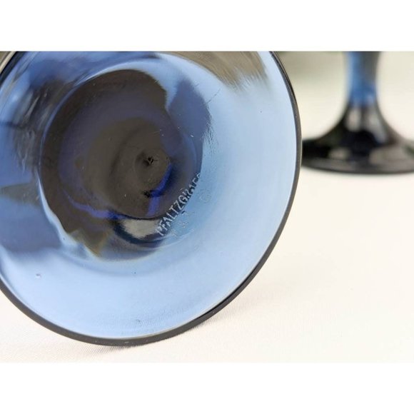 Pair of Blue Etched Wine Glasses Set of 2 Vtg Pfaltzgraff Yorktowne USA Stemware - Picture 7 of 7